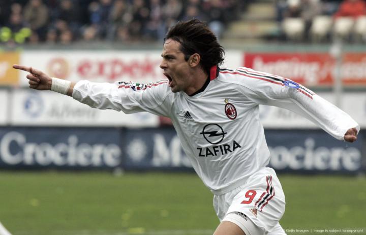 AC米兰队奋力一搏，力挫强敌，绝杀取胜