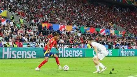 法国鏖战西班牙，加维点燃赛场