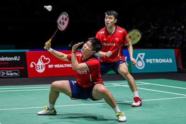 中国队轻取德国队，黄鸭组合状态火热