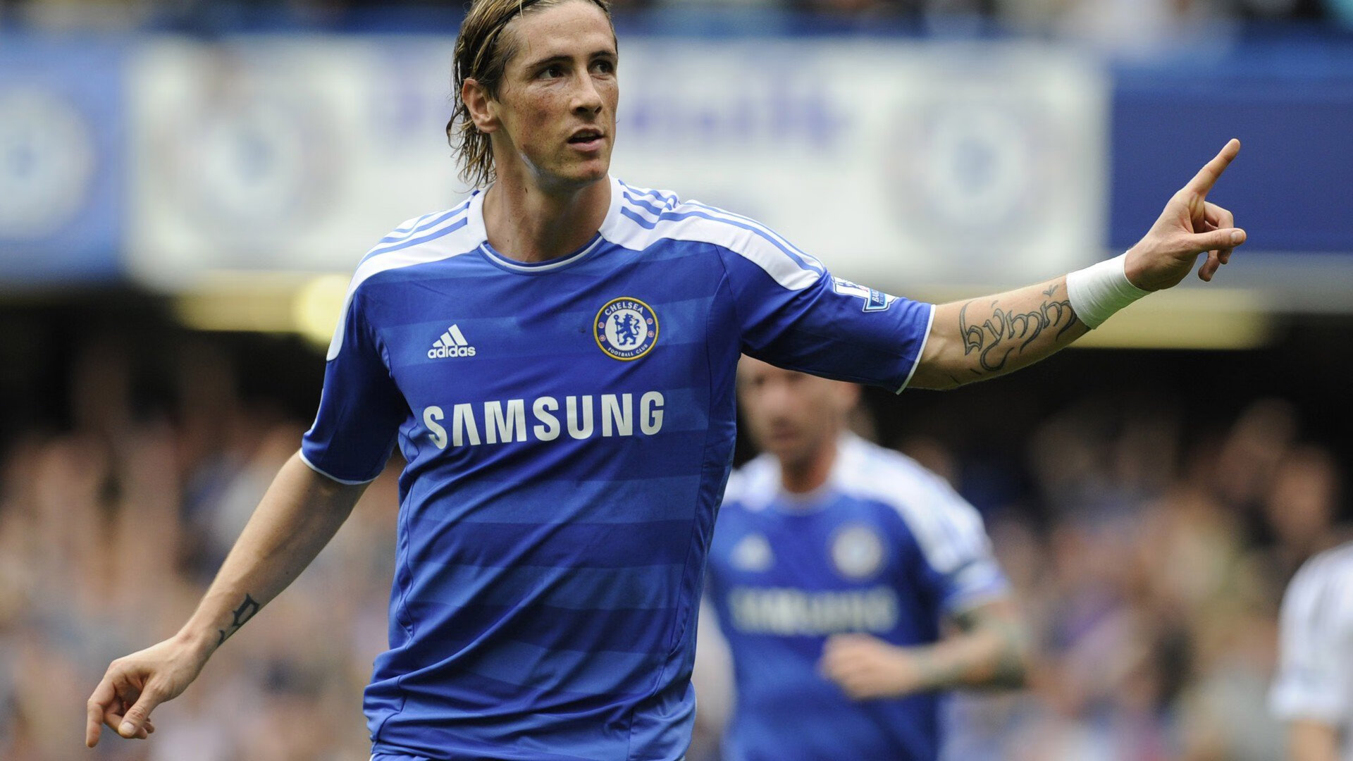 德甲争冠战焦点,日本新星正面击溃尤文,改写亚洲足球格局