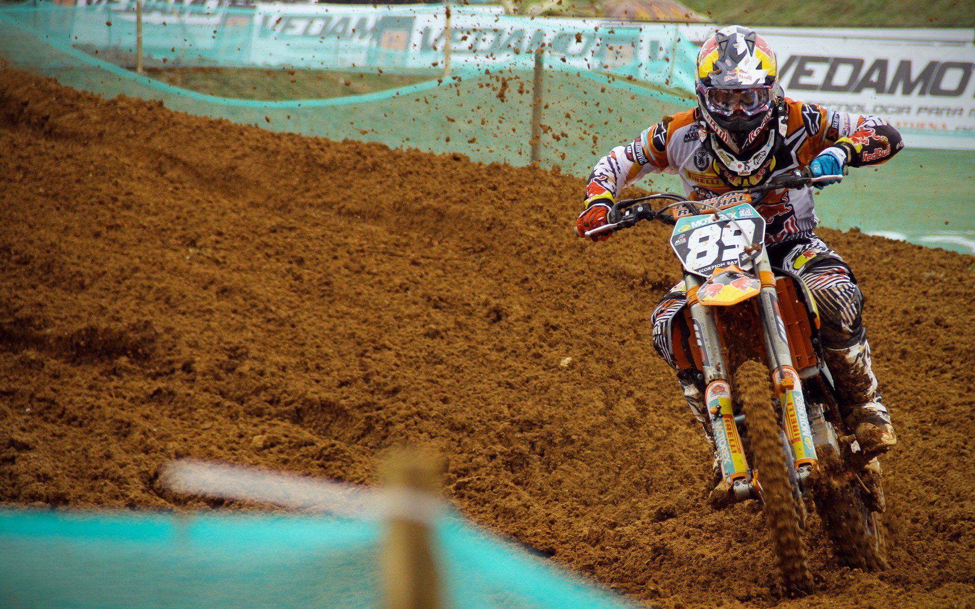 IM体育官方平台-孤星之锤与北非之墙，卡塞米罗的节奏风暴，如何撞碎封锁皇马的突尼斯铁幕